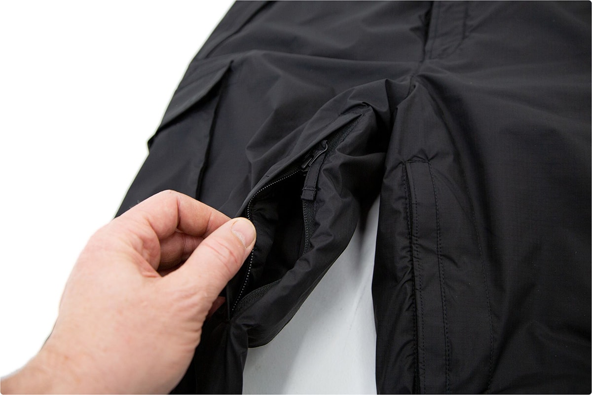 carinthia-pants-mig-4.0-black-ventilation