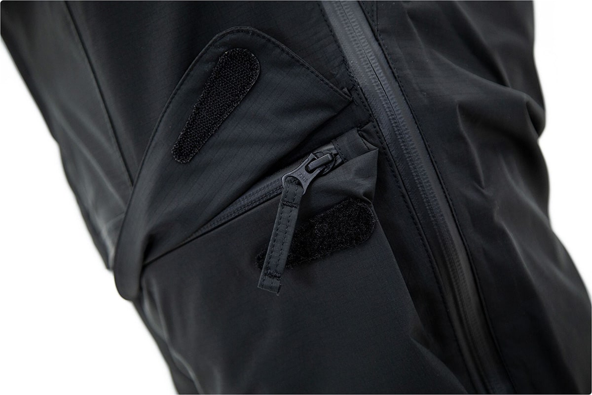 carinthia-pants-prg-2-black-pockets